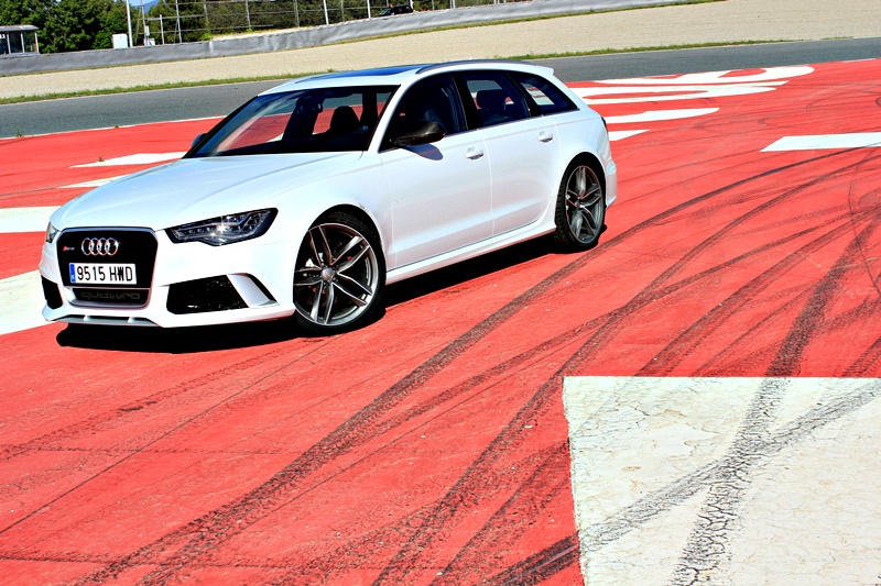 Audi RS6 Avant - fotografia: www.luxury360.es